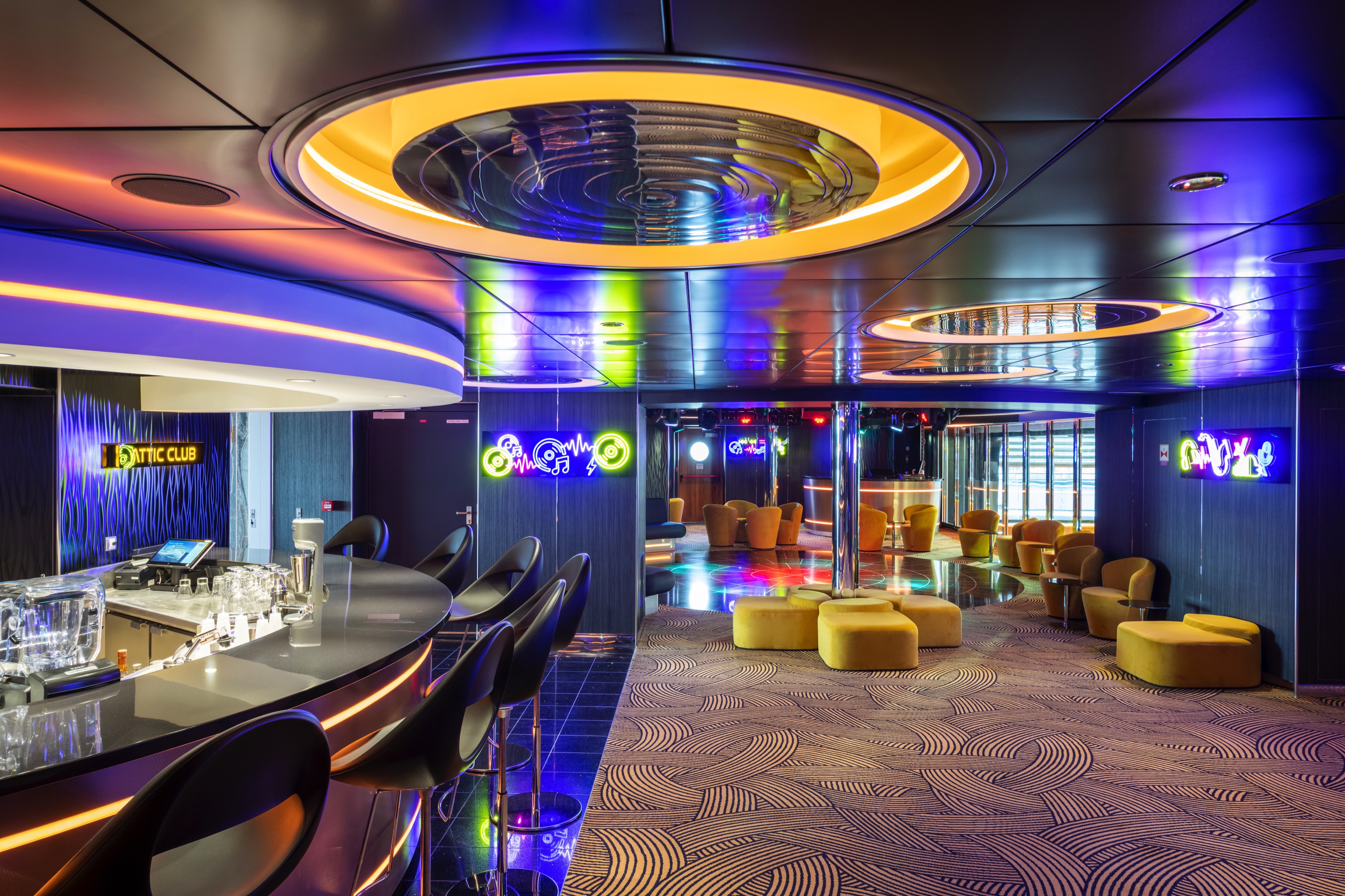MSC Euribia - Attic Club